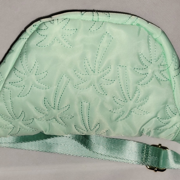 Stoney Clover Lane Fanny pack Puffy "Out of Office" Palm Tree 🌴 Green NWT - Picture 4 of 5